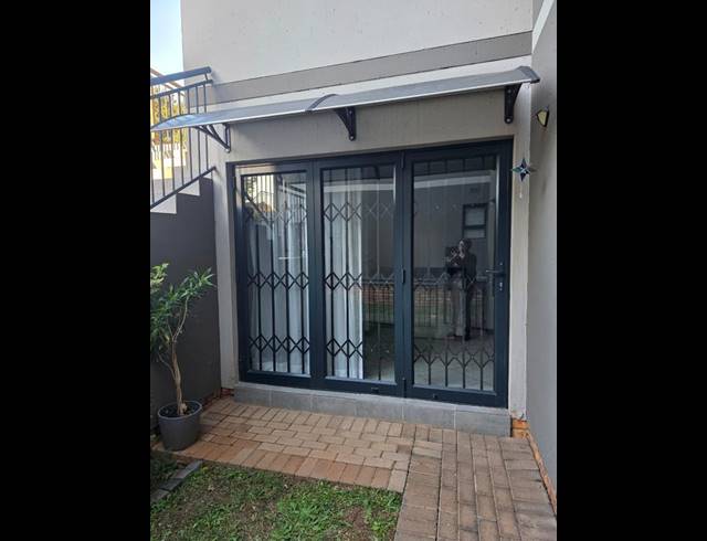 2 BEDROOM APARTMENT FOR SALE IN NORTON'S HOME ESTATE